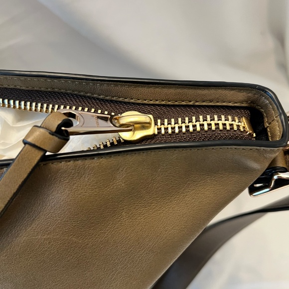 Coach Bleecker Leather Bag 32282 – Large Slouchy Bucket / Duffle – Olive Green - Picture 4 of 13